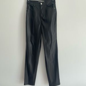 Zara faux leather straight pants size 00 (32)